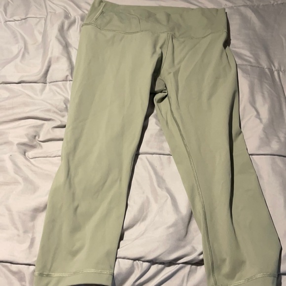 Lightly used lululemon’s - Picture 1 of 3